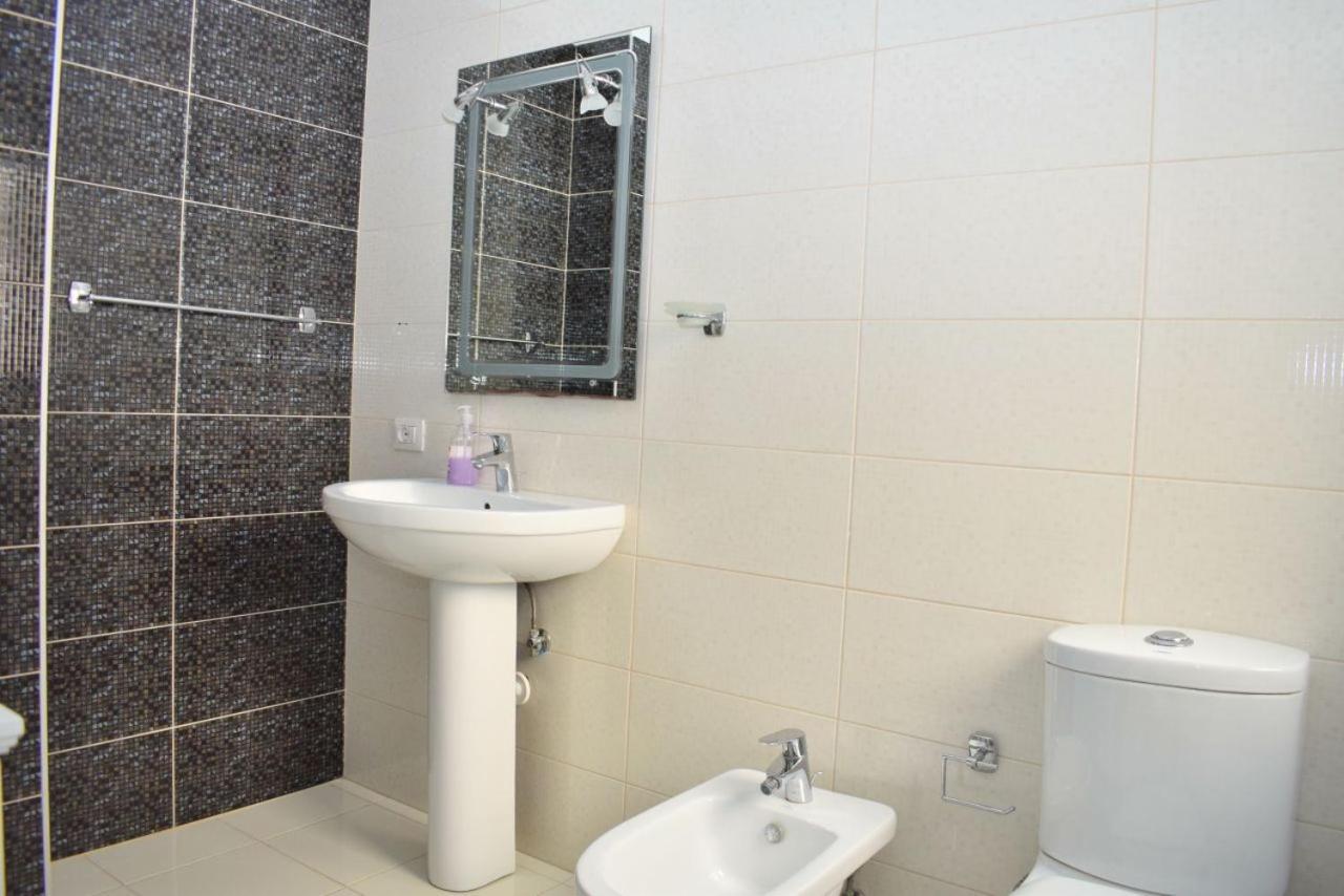 Rezidenca Primavera Apartments ドゥラス エクステリア 写真